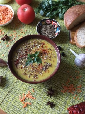 Крем-суп из чечевицы по-палестински: Вкусное открытие кухни