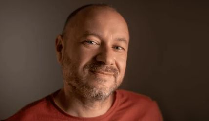 Как мужские требования к идеалу женщины превращаются в комедию